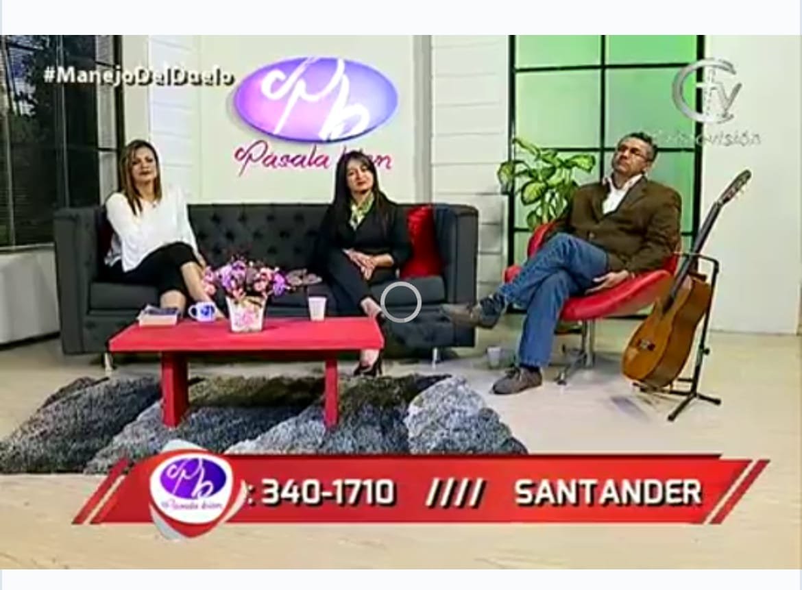 Mireya Escobar, trayectoria